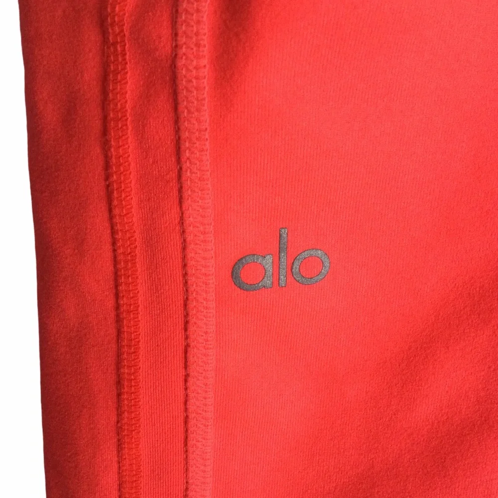 ALO YOGA Helena Capri Legging Neon Volcano Sz Small